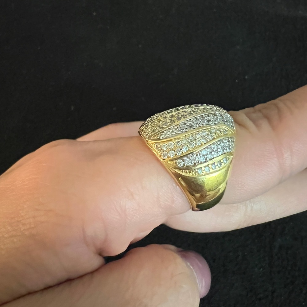 Ring 18k gold plated. Semi-Jewel.